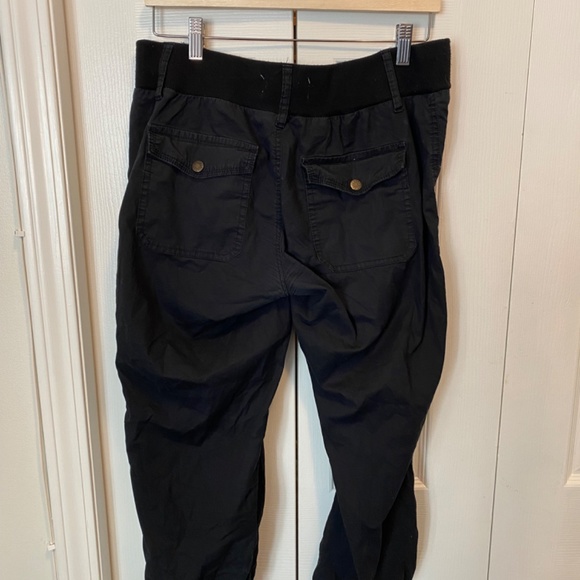 Guess cropped size M joggers - Picture 5 of 8